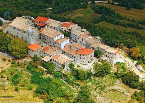 worlds smallest village